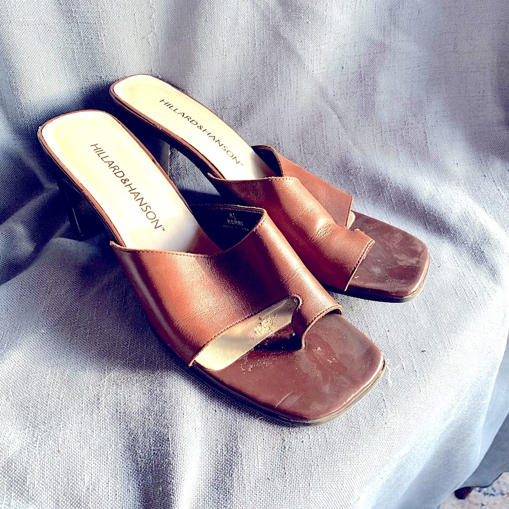 Hillard and Hanson brown slip on asymmetrical sandal